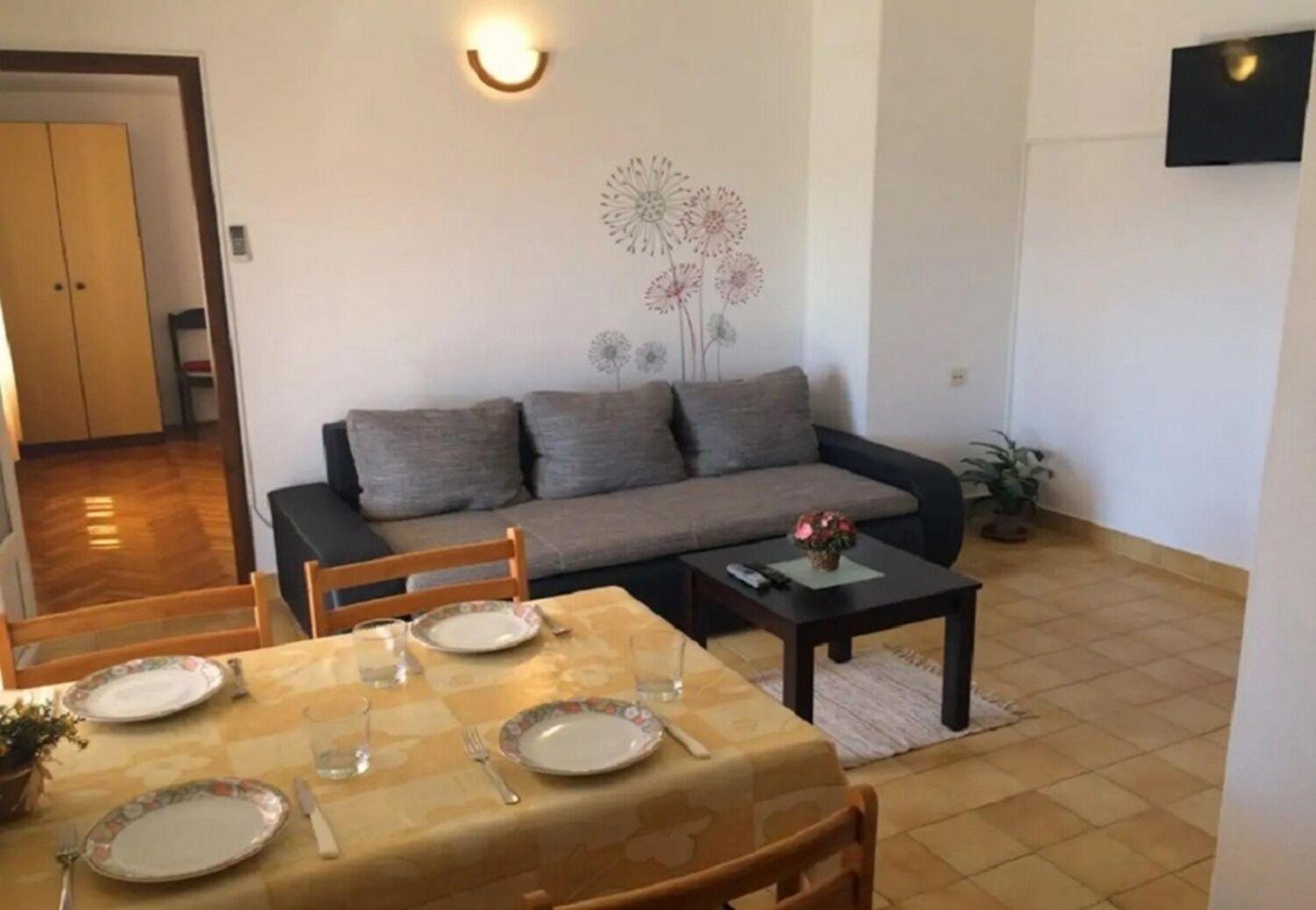 Apartments And Rooms Ognjen - Family Apartments With Free Parking 贝蒂纳 外观 照片